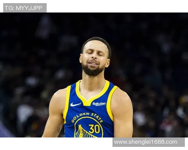 库里在对阵快船时三分球表现分析与比赛影响探讨